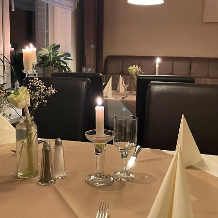 Alte Schmiede Hotel & Restaurant Jork Eksteriør bilde
